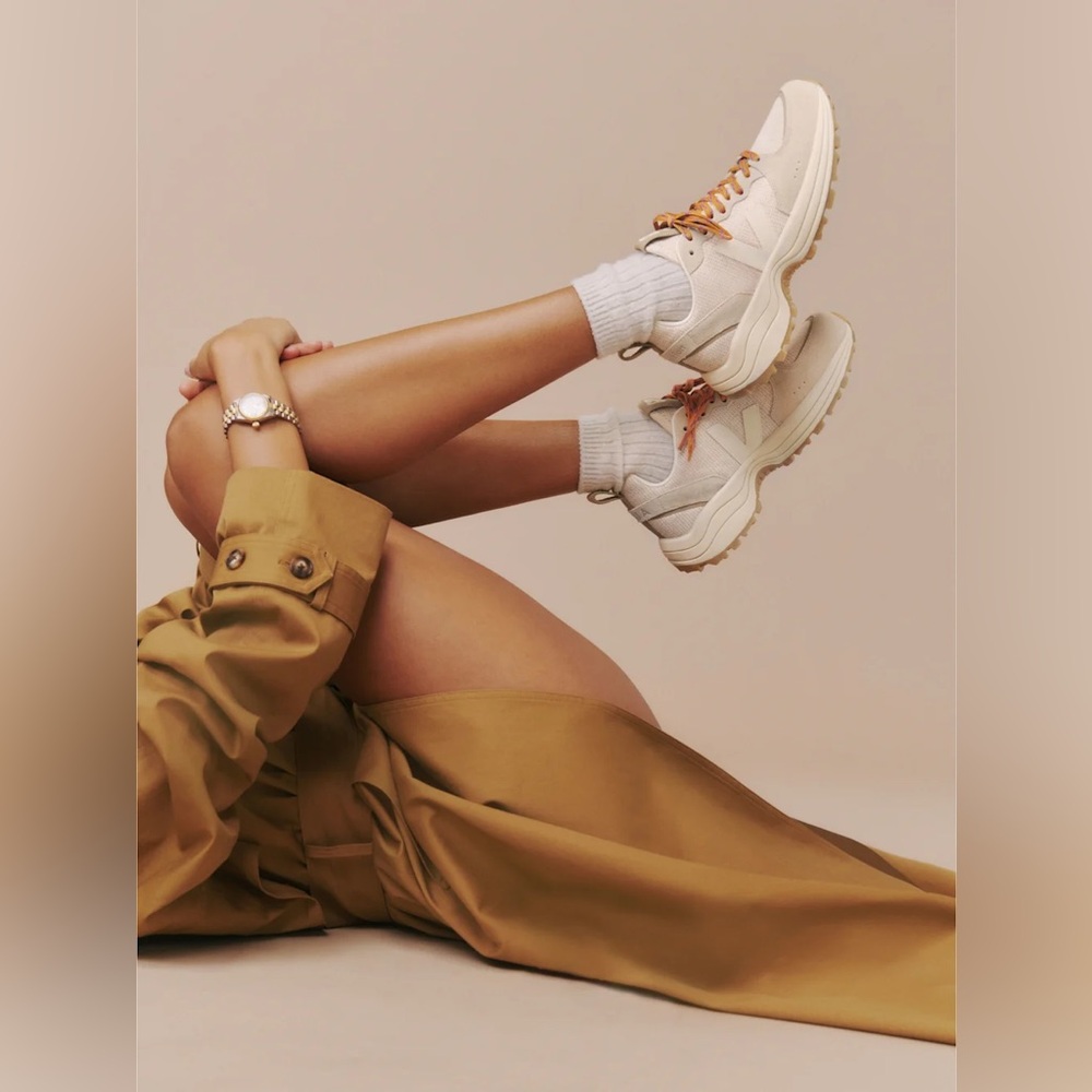 Veja X Reformation Venturi Sneakers in Juta - Picture 5 of 7